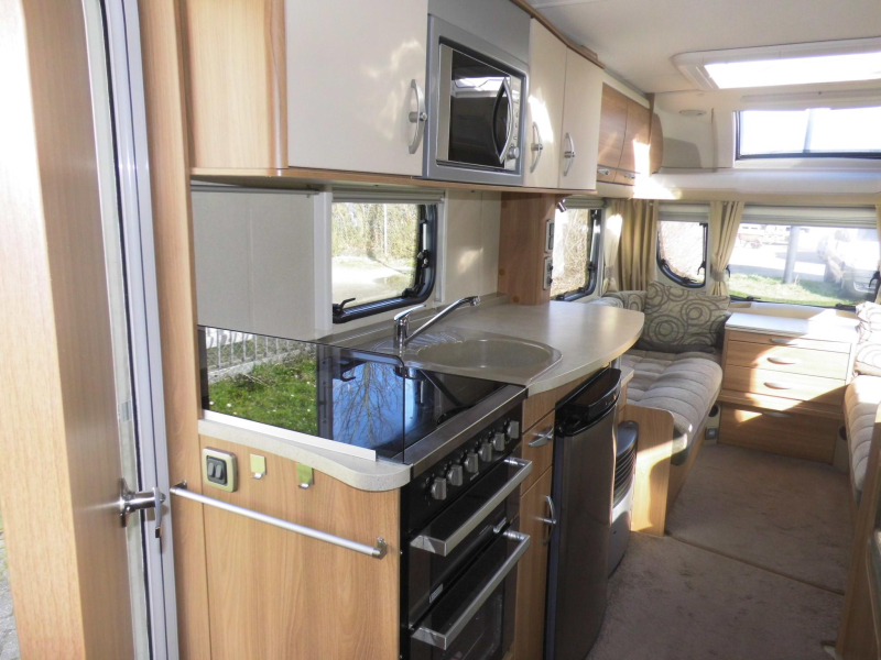 Swift Challenger 530 Bunk bed! Mover! photo: 10