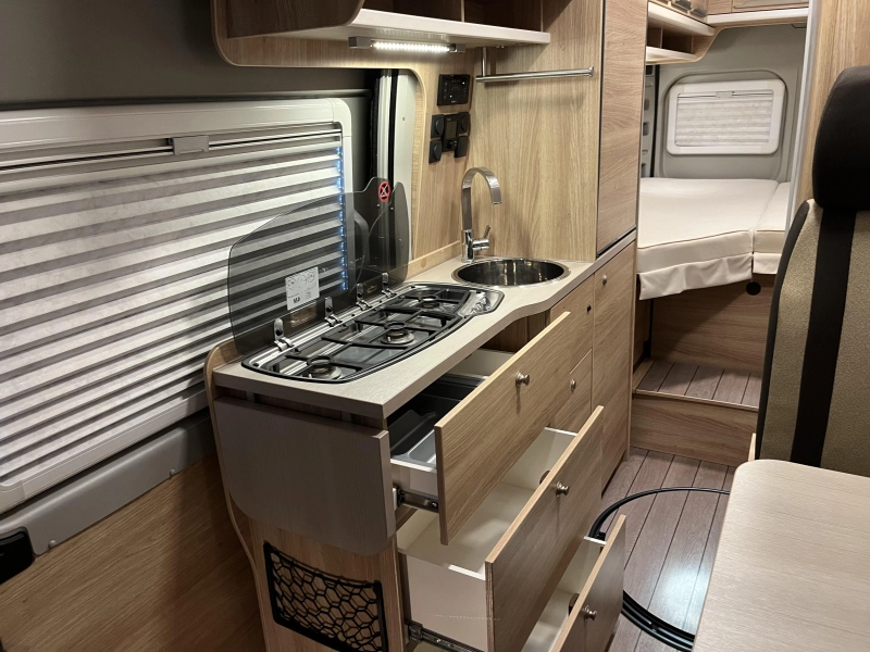 Knaus Boxstar Freeway 630 Camas longitudinales / opciones completas foto: 10
