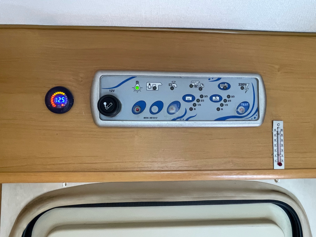Ci CARIOCA 15P FRANZ&Ouml;SISCHES BETT GER&Auml;UMIG 6.60 M SOLARPANEL Foto: 13