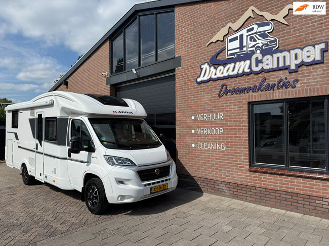 Adria MATRIX 670 DC Airco! Fietsendrager! Luchtvering!