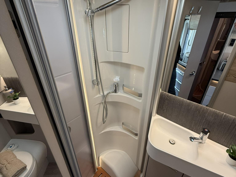 Hymer Exsis 580 T foto: 22