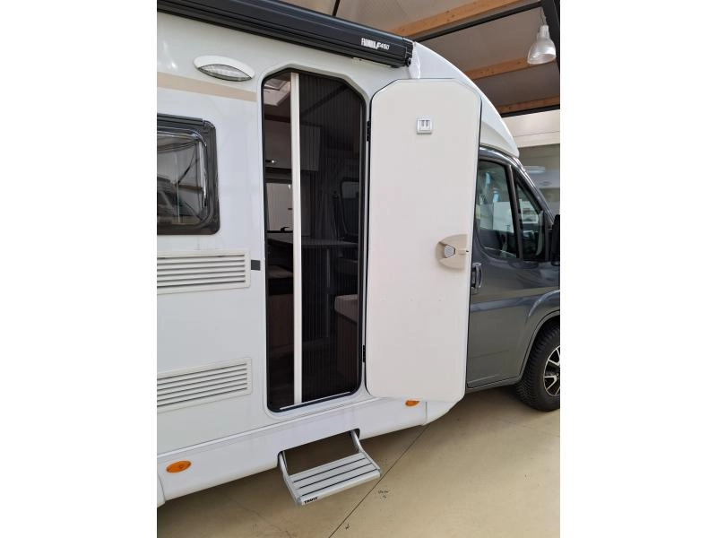 Hymer Carado 600 160PK Dwarsbed Topindelin  foto: 7