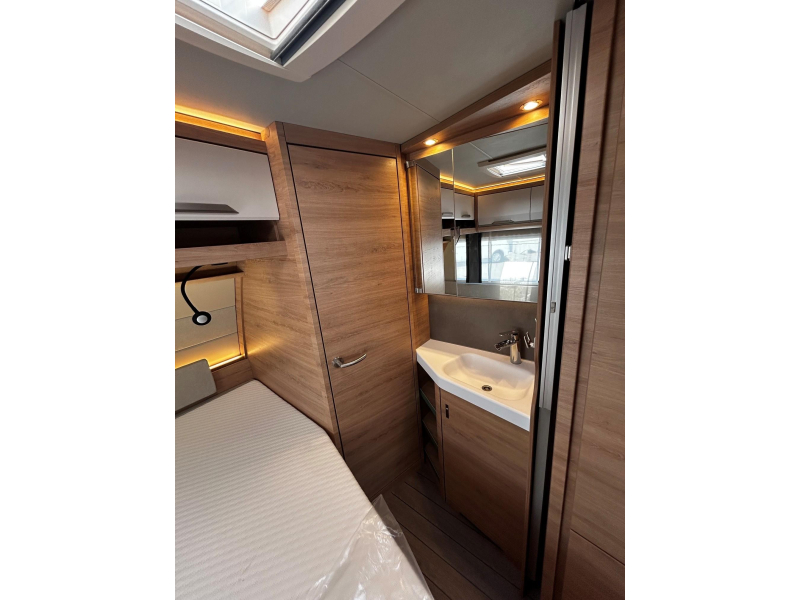 Knaus Sudwind Black Selection 450 FU Paquete de Ventaja Temporal foto: 10