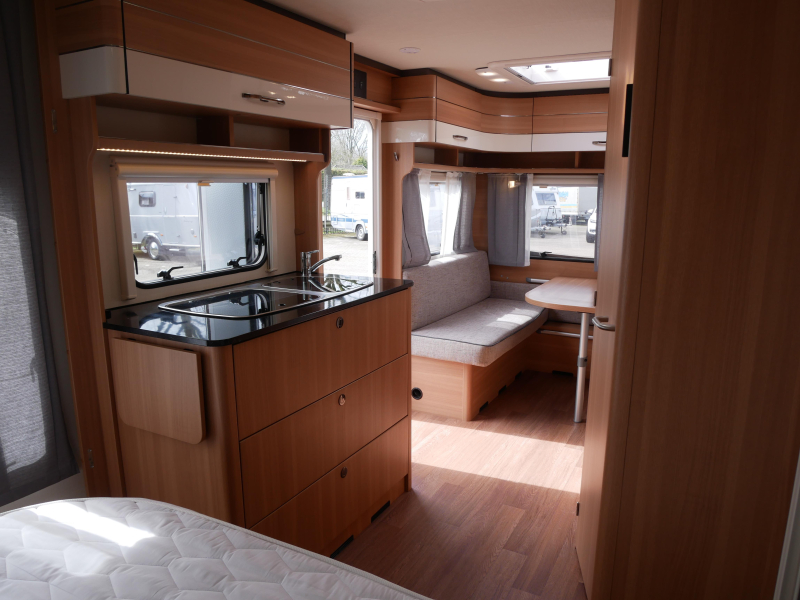 LMC Style 450 D Incl. Mover en luifel  foto: 15