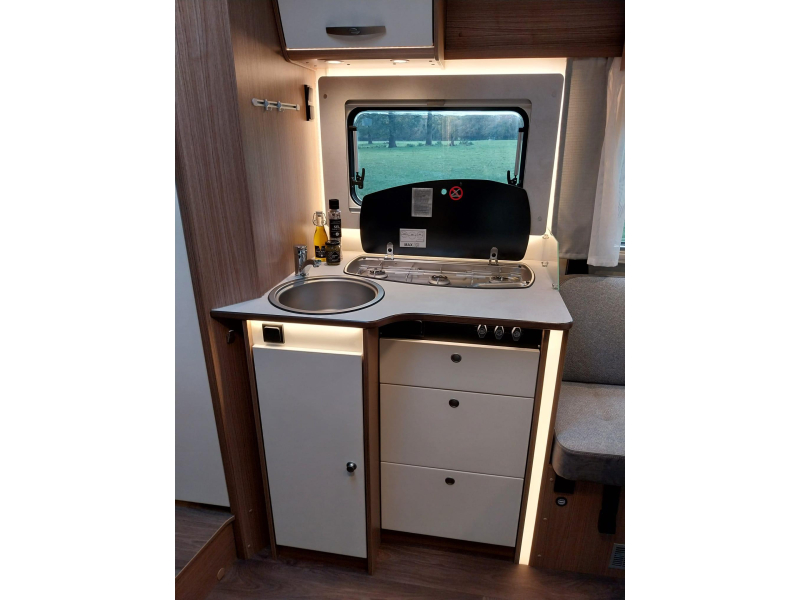 Carado T459 , solair en dubbele airco  foto: 6
