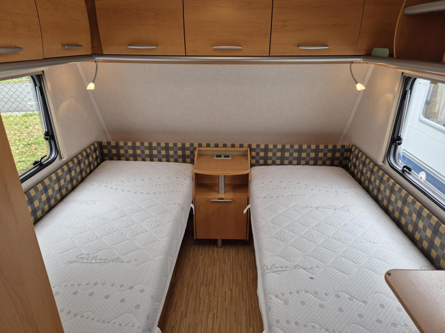 Eriba - Hymer 532 Enkele - losse bedden of XXL bed & luifel foto: 13