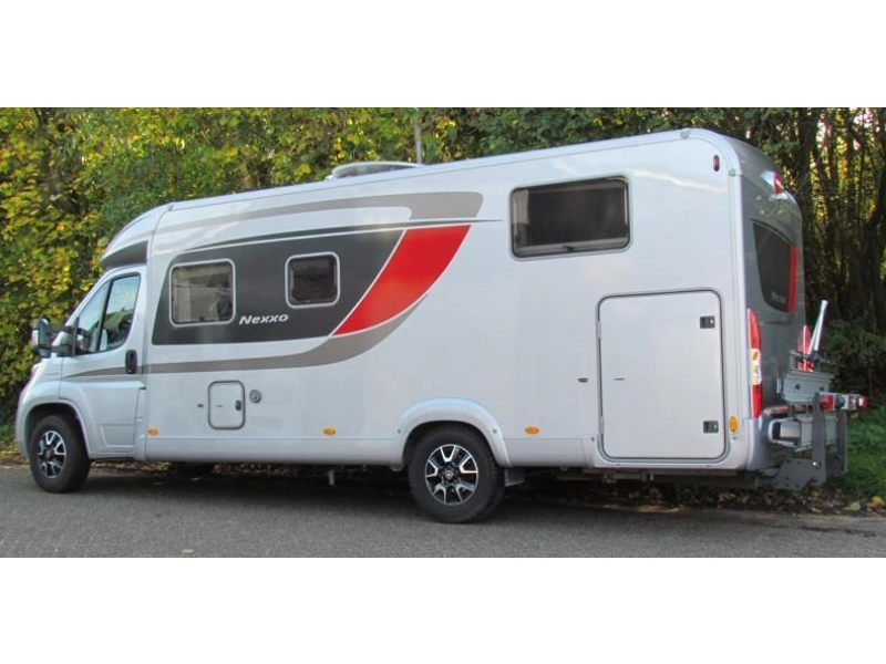 B&uuml;rstner Nexxo T 728 G Lits jumeaux, Troisi&egrave;me lit photo : 12