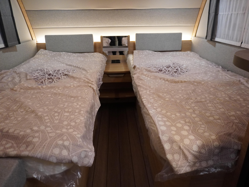 Knaus Sudwind Black Selection 500 EU !! BED VAN 217CM LANG !!!  foto: 3