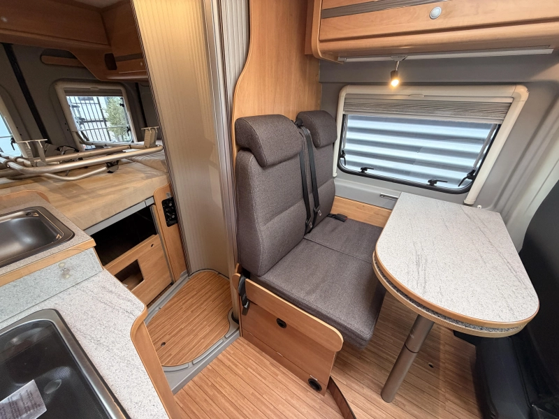 Pössl Roadcamp 540 R Compact 130PK Bearlock  foto: 13