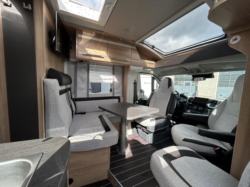 Knaus Sky TI 650 MEG Ex-alquiler foto: 6
