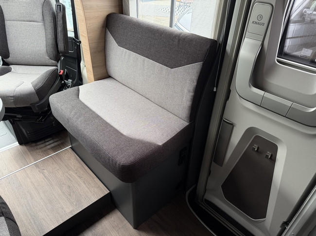 Knaus LIVE Wave 700 MEG Platinum Sel photo: 10