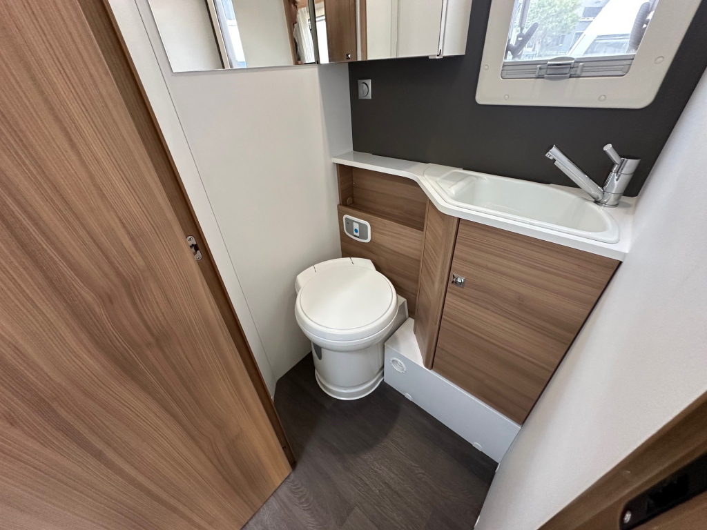 ADRIA CORAL 670 SL AXESS foto: 19