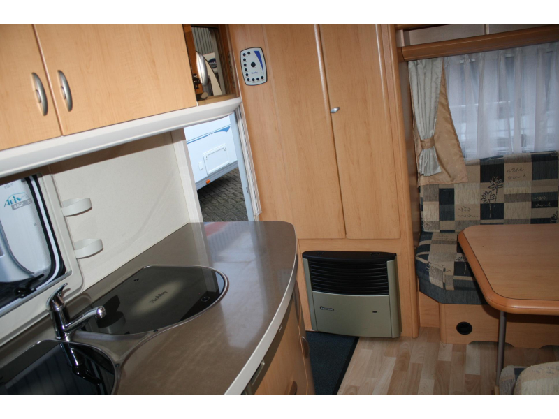 Hobby De Luxe 440 SF foto: 6