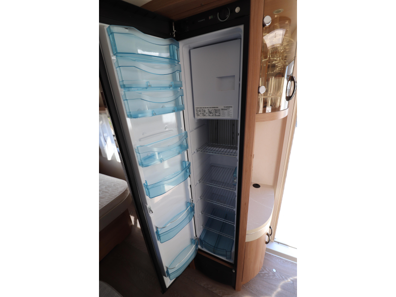 Hobby De Luxe 460 SFF Toldo/Mover/Aire Acondicionado COMPLETO foto: 16
