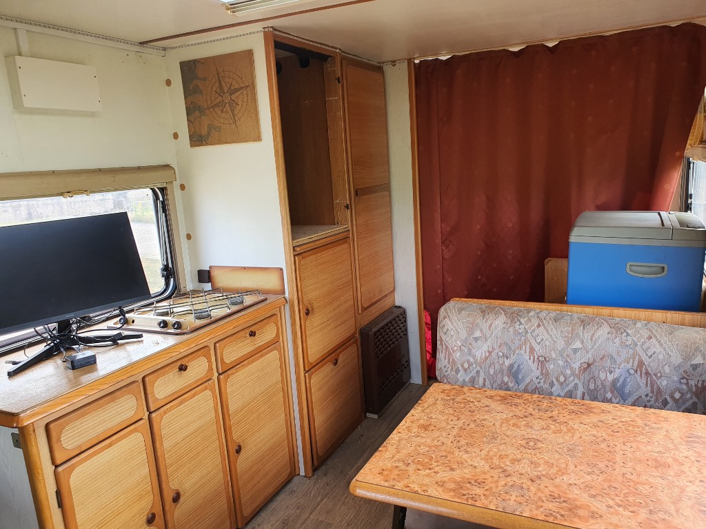 LMC Liberty 6500 Fiat 290 2.5 Turbo Diesel | Fixer-upper photo: 9