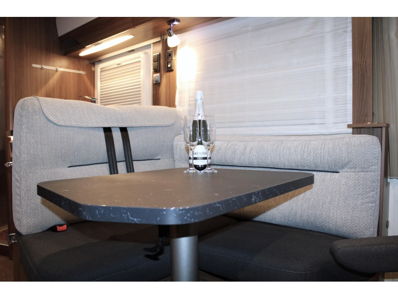 Hymer BMC-I 690 Levelsyteem / 9G Tronic  foto: 12