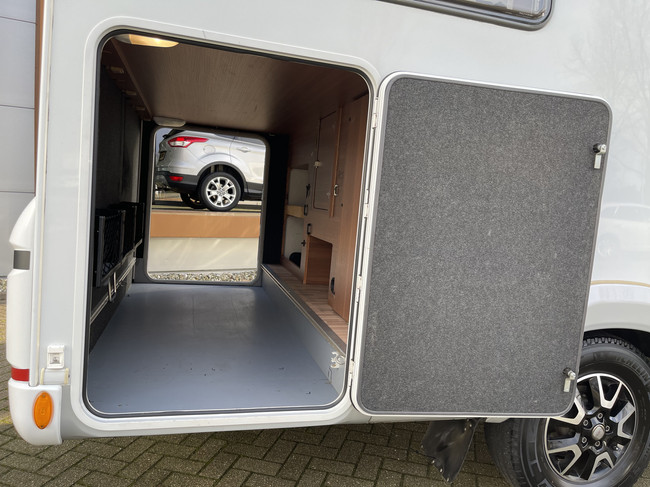 LMC Cruiser Sportline 662 G Edition 60 Jahr | Single beds | Roof air conditioning | 1st owner | 2x Solar | Tow bar | Inverter | Camera | TV | Navi | Clima | Air suspension | Head-up display | Stabilizer jacks | Lane Assist photo: 7