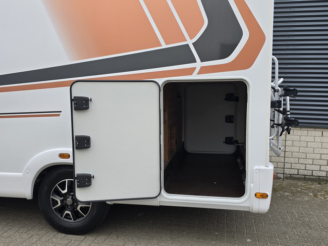 Weinsberg CARACOMPACT 600 MEG PEPPER 163 PK SLECHTS 47.451 KM !! TV + SATELLIET LENGTEBEDDEN CRUISE CONTROL foto: 3