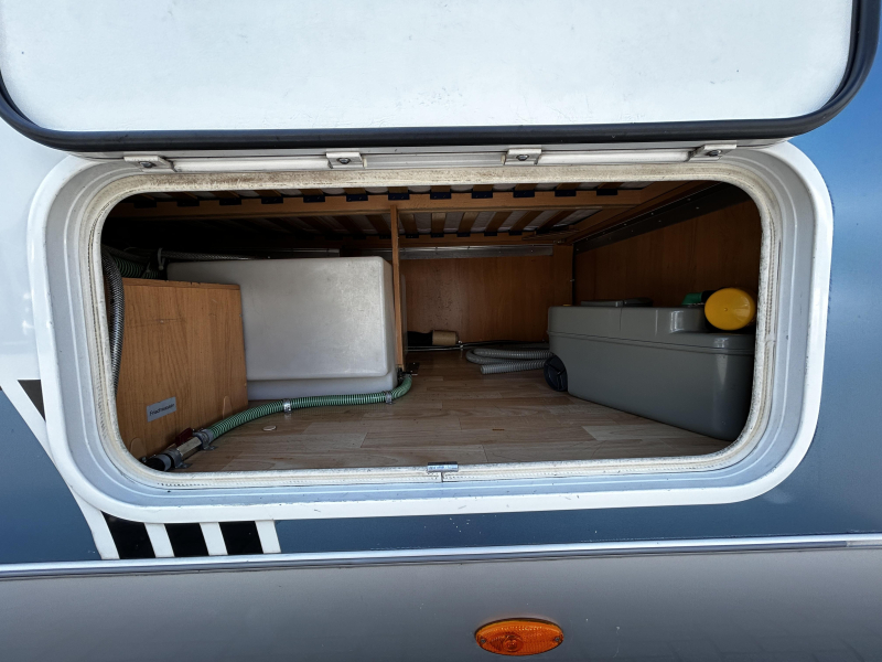 Hobby T 600 Fransbed/2005/Airco/6.30M  foto: 19