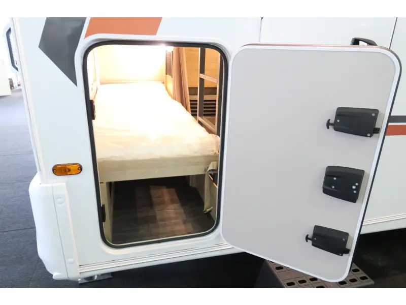 Weinsberg CaraOne 500 FDK STAPELBED+GARAGE 1700 KG  foto: 14