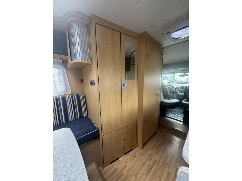 Dethleffs Globebus 3 T More spacious round seating photo: 18