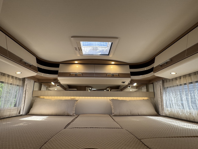Malibu by Carthago T 460 KB LE 140 PS AUTOMATIK 9-Gang Euro6 Fiat Ducato **Einzel-L&auml;ngsbetten/Volle Ausstattung/4 Sitzpl&auml;tze/Lithium/Solarpanel/Umvo Foto: 22