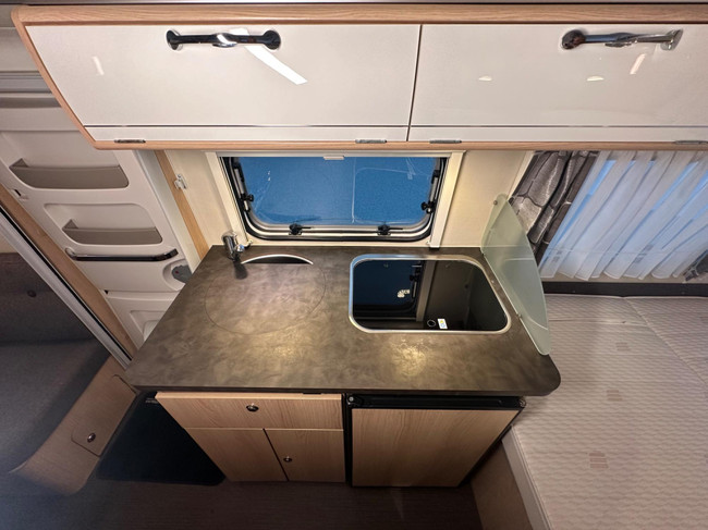 Eriba Touring Triton 430 GT 60 Edition photo: 16