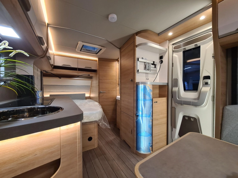 Knaus Sudwind Black Selection 450 FU foto: 8