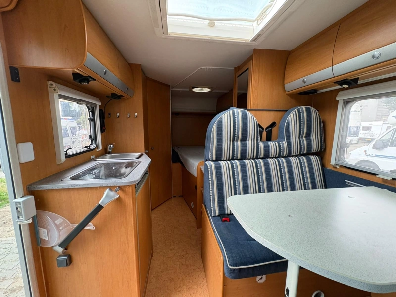 Dethleffs Globebus T 2 Airco,Vastbed,Luifel  foto: 16