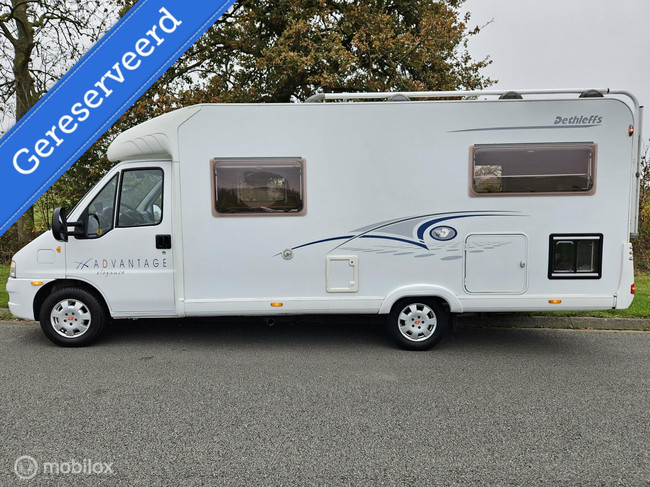 Dethleffs Advantage T 6611 Semi-integrated ☆Single beds☆ photo: 5
