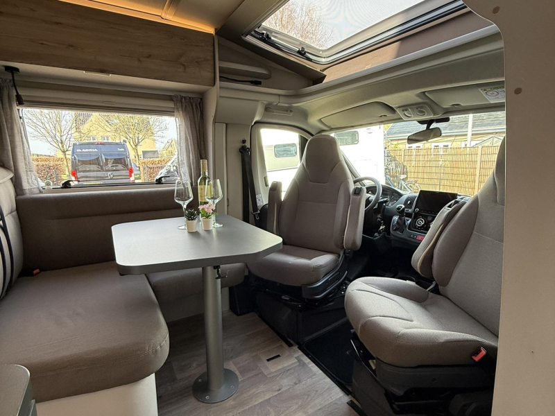 Hymer Exsis 580 T foto: 11