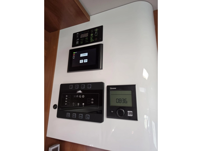 Laika Kosmo Emblema 509 LE Volle Optionen + Nivelliersystem Foto: 7