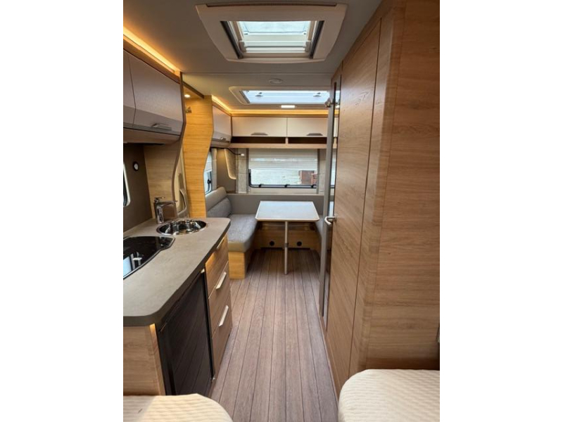 Knaus Sudwind 60 Years 460 EU Incl. Mover y Toldo foto: 20