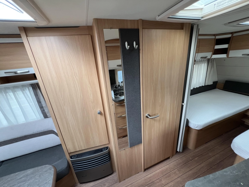 Knaus Sudwind Silver Selection 500 EU Vorzelt Mover Foto: 9