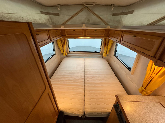 Eriba Touring Triton 410 Luifel Voortent 1ste eigenaar INCL STALLING foto: 9