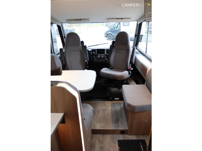 Carado I447 140hp Automatic | Pro+ Package | Drop-down bed | 2.15m Long bed! | 5 Seats | Separate shower | New available from stock photo: 7