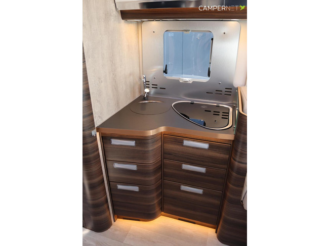 Laika ECOVIP H4109DS 180hp Automatic | Leveling system | Alde heating | Cabinets instead of Drop-down bed | Lithium | Inverter | Single beds | Face photo: 11