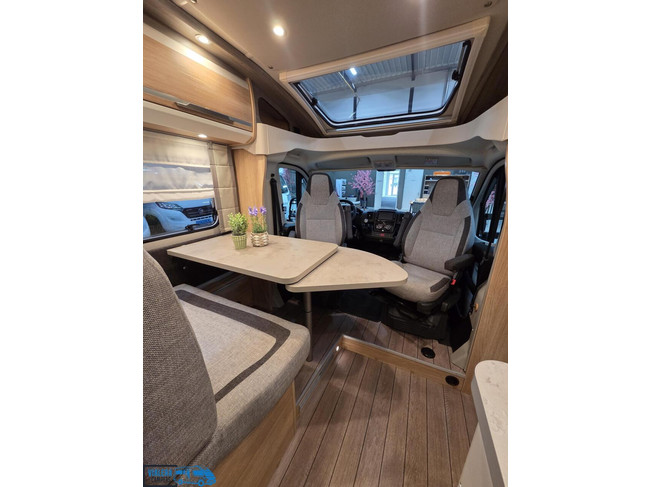 Knaus Sky Ti 650 MEG * Sistema de nivelaci&oacute;n * Excelente estado *2019 foto: 3