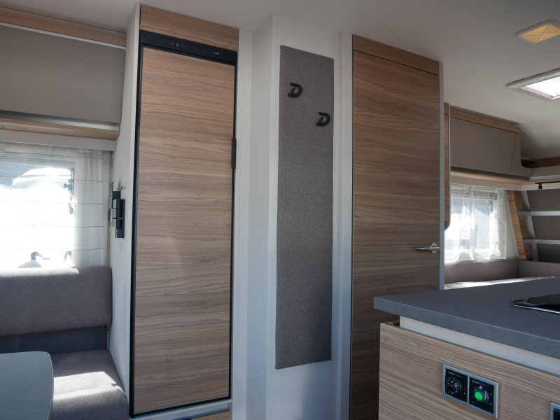 Dethleffs Nomad 460 EL GRATIS MOVER en AIRCO  foto: 3