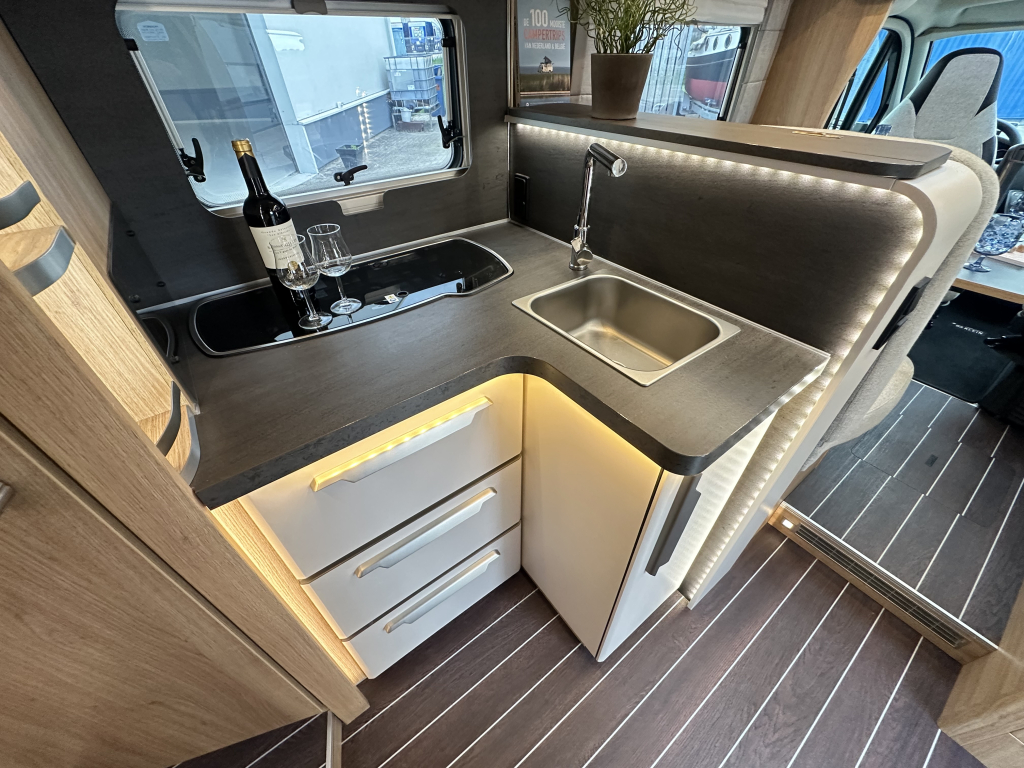 Knaus Sky Ti 650 MF Platinum Selection foto: 6