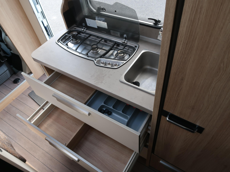 Knaus Sky TI 650 MEG AUTOMATIC 150 HP photo: 8