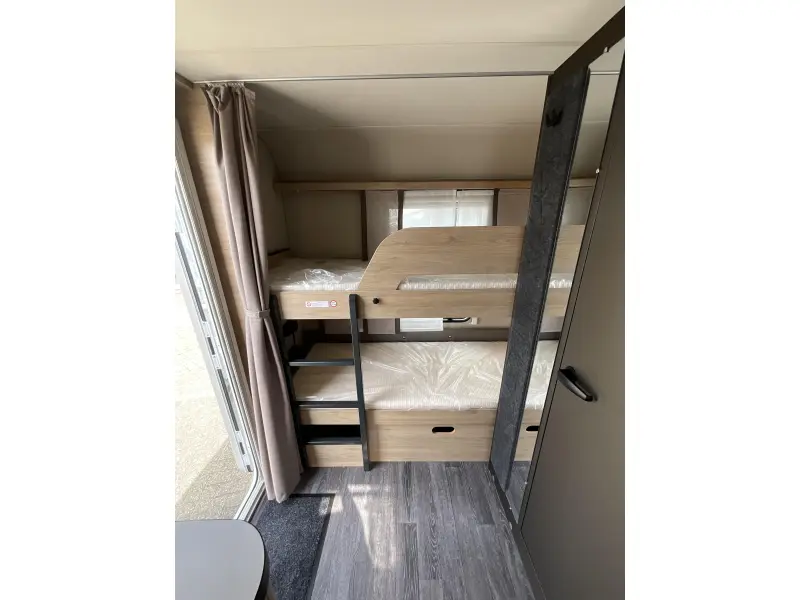 Weinsberg CaraOne Edition HOT 480 QDK STAPELBED-ACTIE MODEL  foto: 8