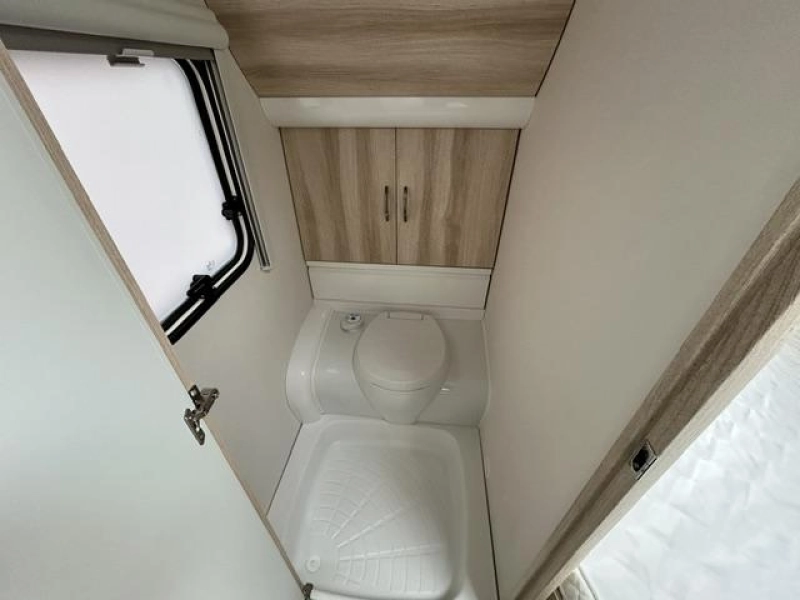 Hobby De Luxe 460 UFE Nieuw 2026  foto: 12