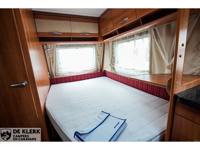 Eriba NOVA 435 GL Christmas Special foto: 9