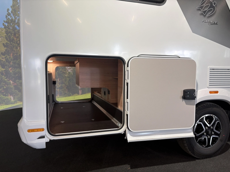 Knaus L!ve Ti 650 MEG Platinum / camas bajas foto: 16