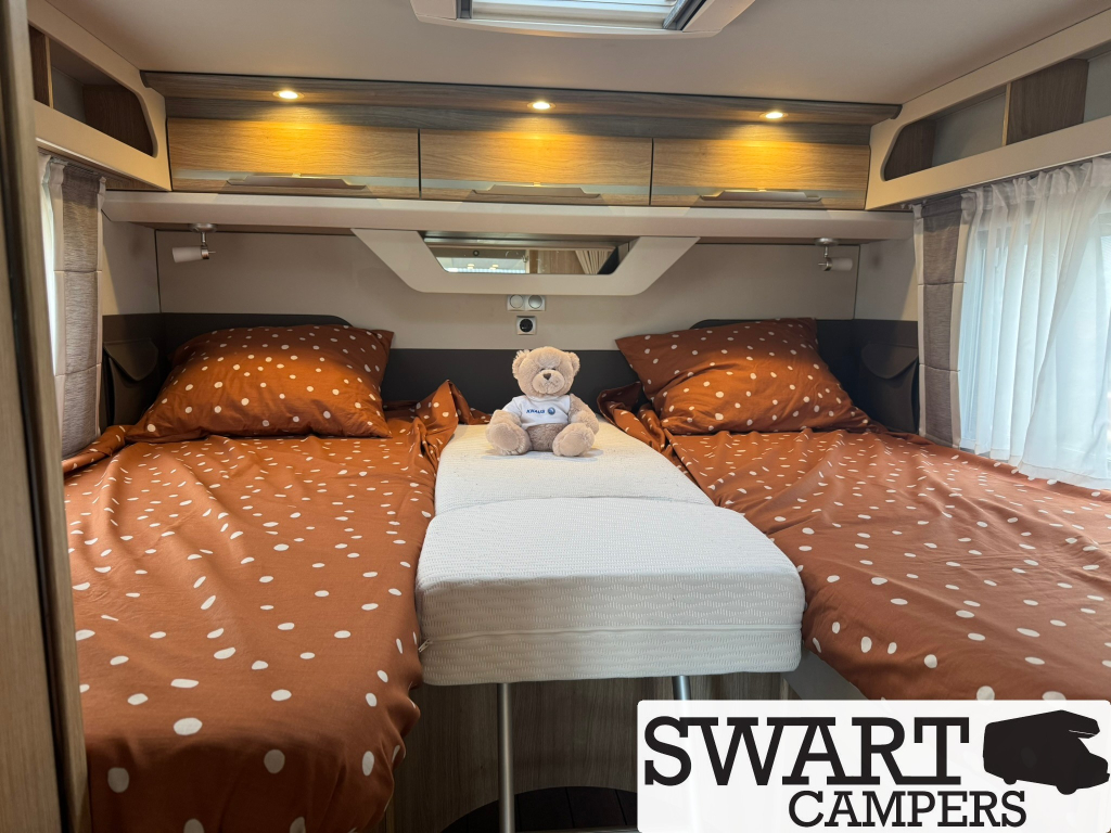 Knaus Skywave 650 MEG, Enkele bedden Hefbed foto: 18