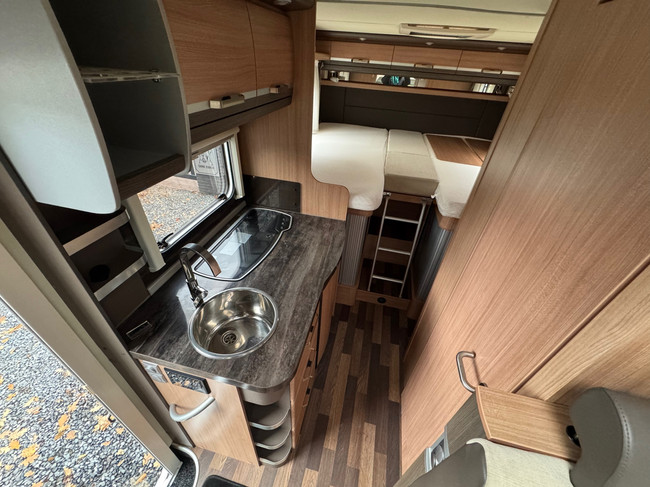 Knaus R16 Knaus Sky TI Silver Selection 700 MEG Airco AUT 31dkm foto: 13
