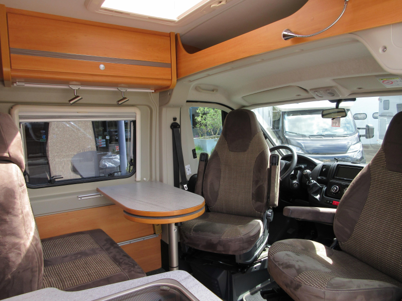 Pössl Roadstar 540 COMPACTE BUSCAMPER 130 PK  foto: 3