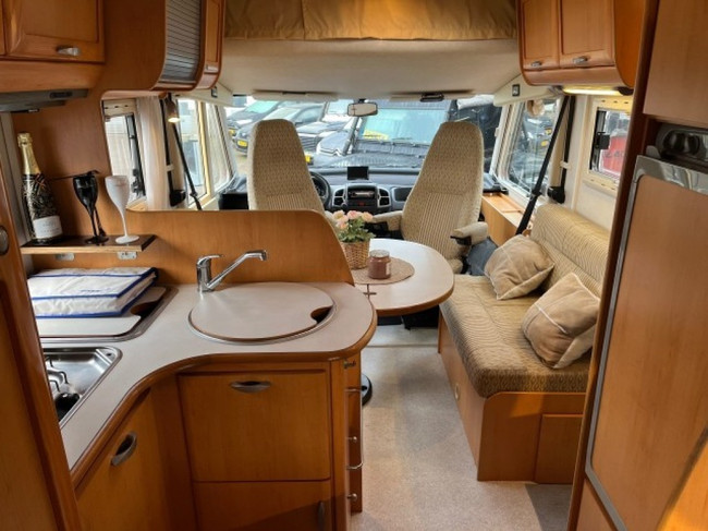 Hymer Bc 655 Classic Hefbed Dak-airco Camera Zonnepaneel foto: 18
