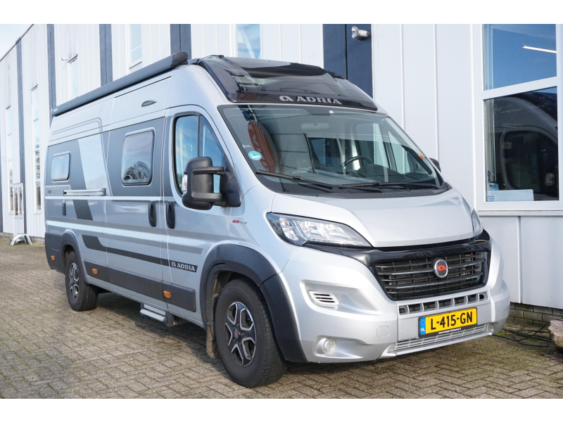 Adria Twin Supreme 640 SLB Automatic photo: 2